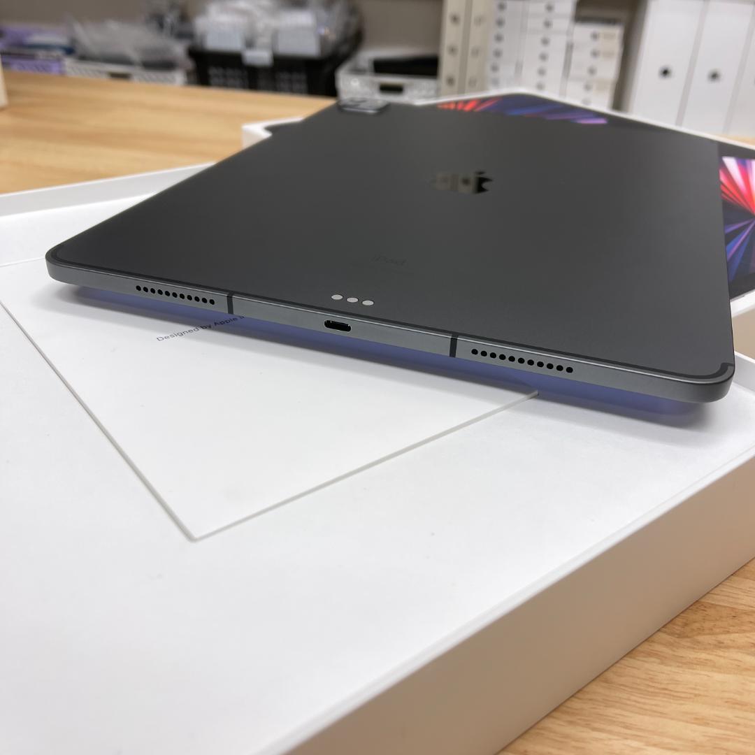 iPad Pro 12.9インチ M1 256GB WiFi +Cellular