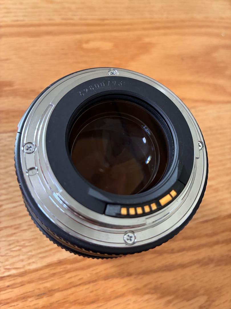 美品　Canon EF85mm F1.8 USM