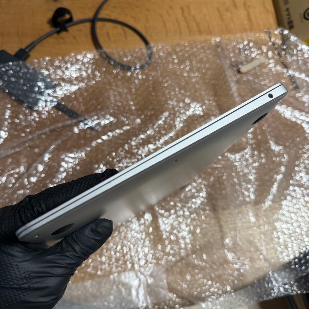 MacBook Air M1 2020 8GB/256GB バッテリー良好