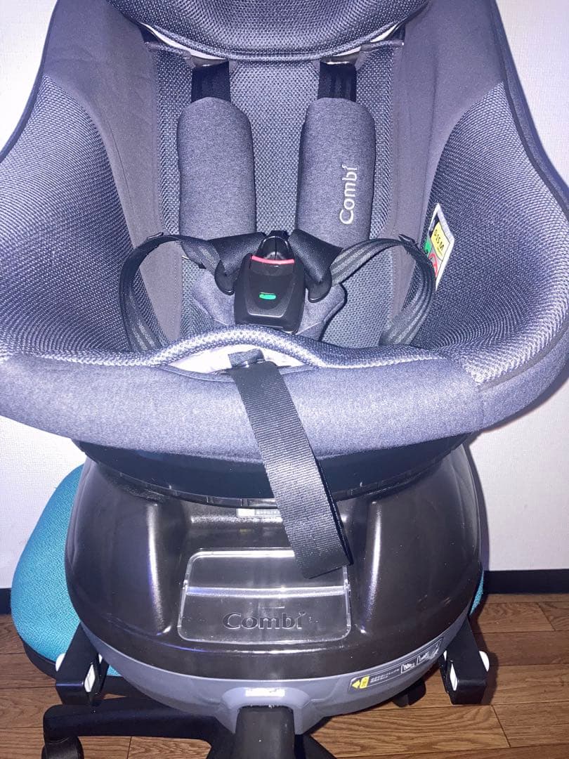 コンビ⭐️クルムーヴアドバンスISOFIXJP590チャイルドシートクリーニング済