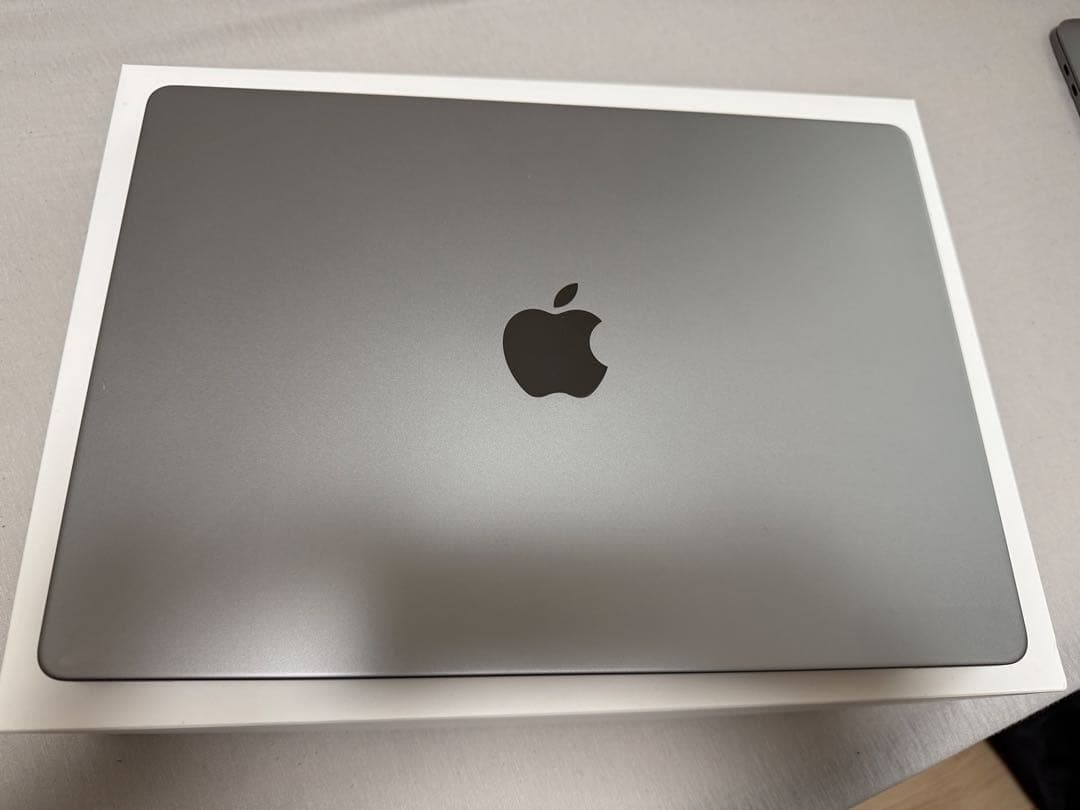 MacBook Pro M1 Max 14インチ 64GB 1TB JPN 美品