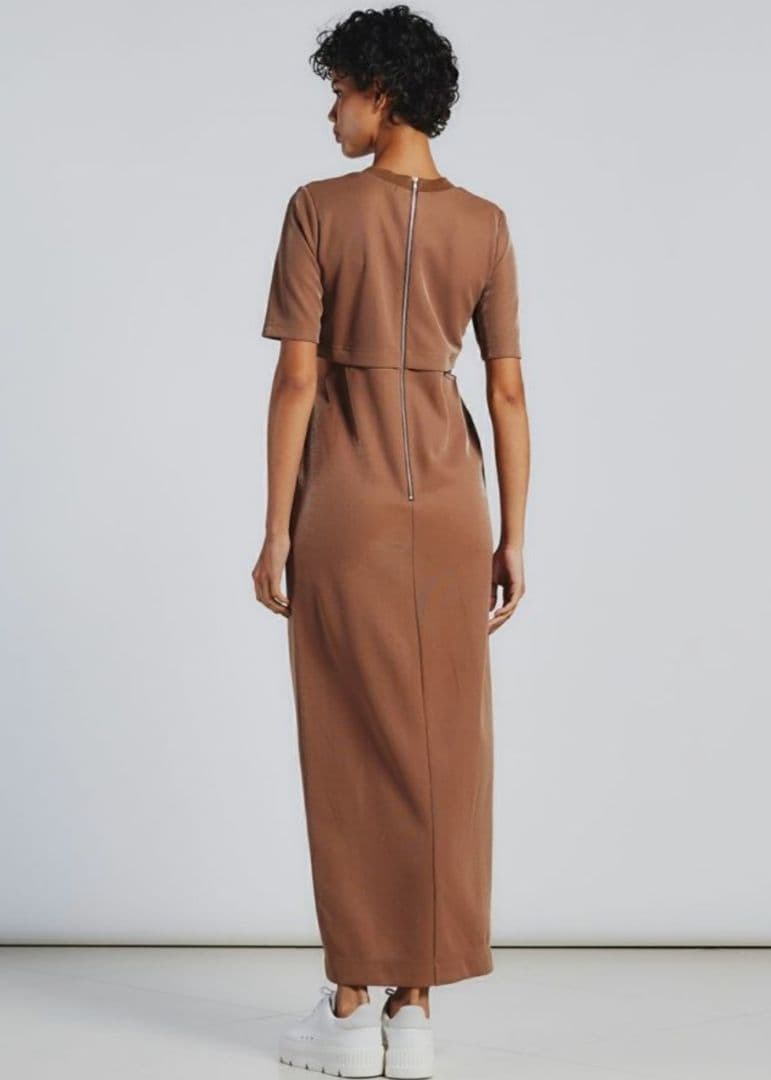 セール中【超美品】ダブスタESSENTIAL 黒ロングワンピ M