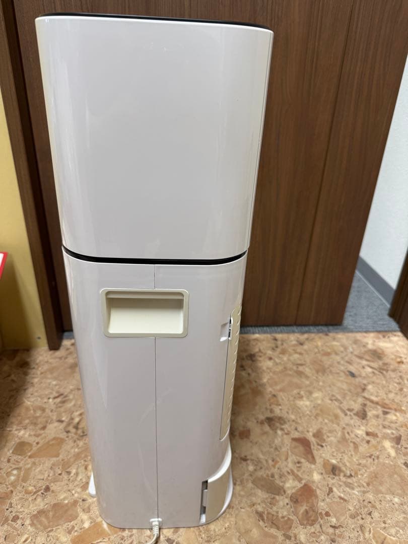 ★人気定番モデル★アイリスオーヤマ 衣類乾燥除湿機 IJD-150