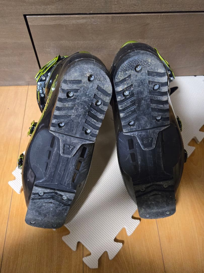 SALOMON FALCON XRCSスキーブーツ 男性用 27～27.5センチ