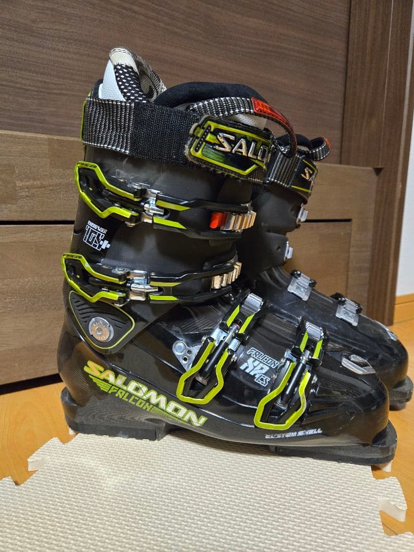SALOMON FALCON XRCSスキーブーツ 男性用 27～27.5センチ