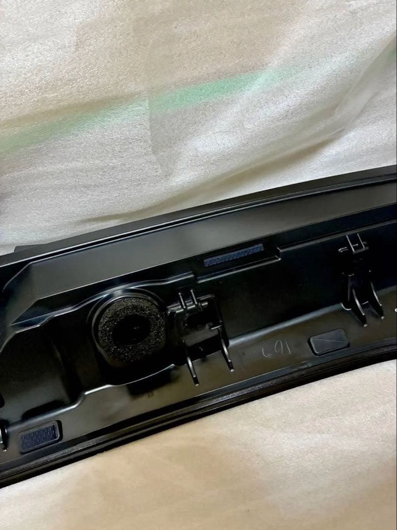 トヨタ VOXY ノア 90 純正 リア ルーフスポイラー 218