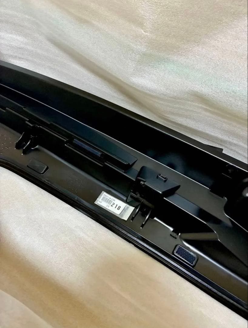 トヨタ VOXY ノア 90 純正 リア ルーフスポイラー 218