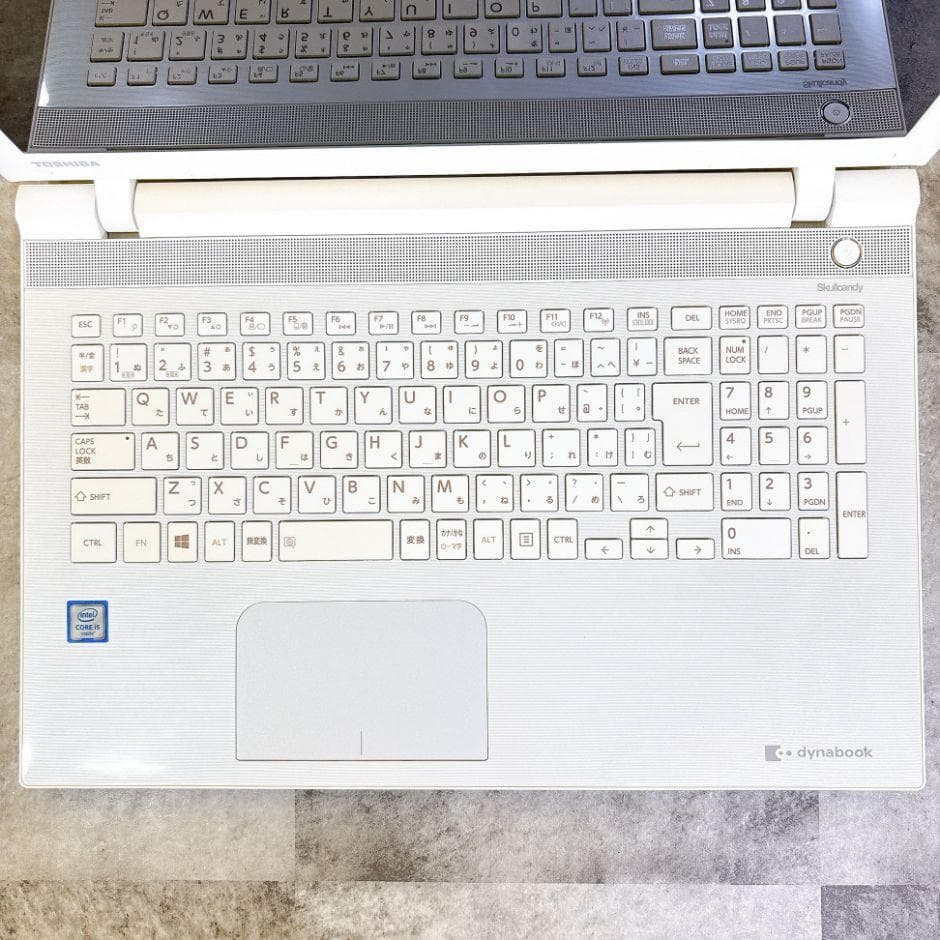 ｉ5✨新品SSDで快適✨Win11 ブルーレイ フルHD カメラ付き 薄型 白