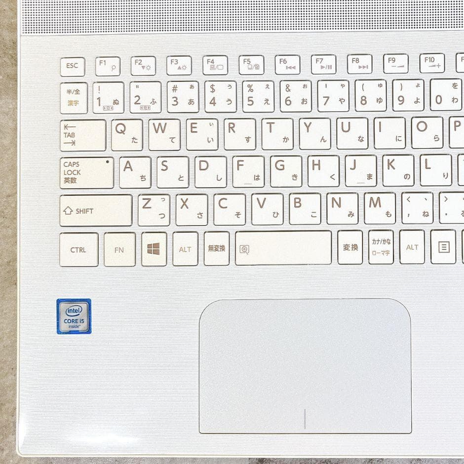 ｉ5✨新品SSDで快適✨Win11 ブルーレイ フルHD カメラ付き 薄型 白