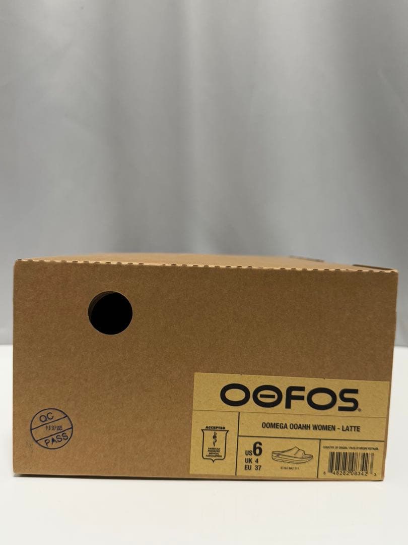 最終値下げ‼️ OOFOS ウーフォス OOMEGA OOAHH latte厚底