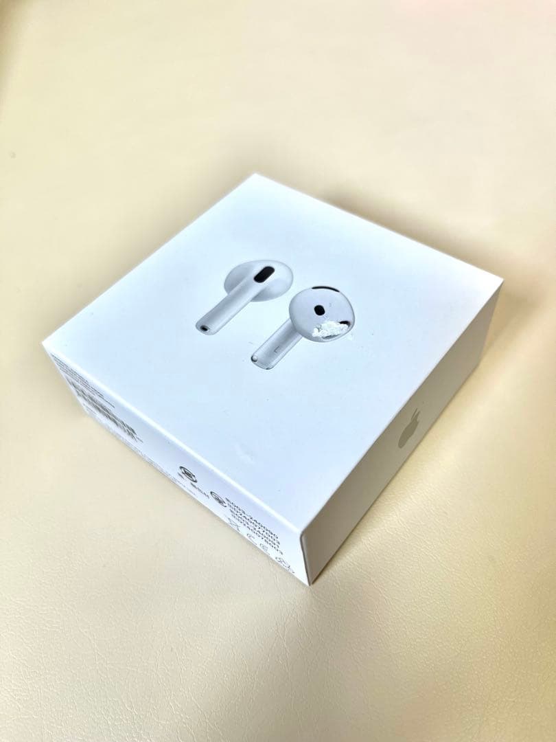 AirPods4 新品未開封　 USB-C充電ケース付き