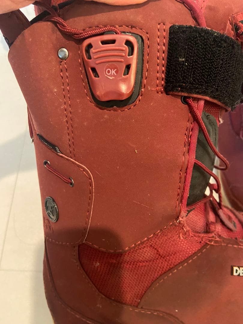 DEELUXE レディーススノーボードブーツ