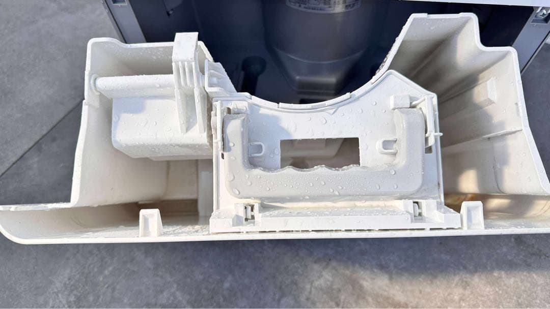 Midea 除湿機　MAD22C1AWS 2022年製