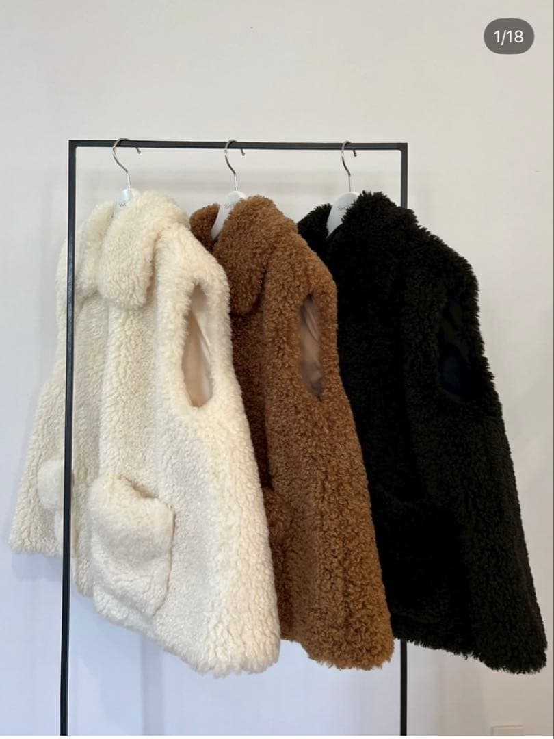 ロージーモンスターBearly boa vest 黒