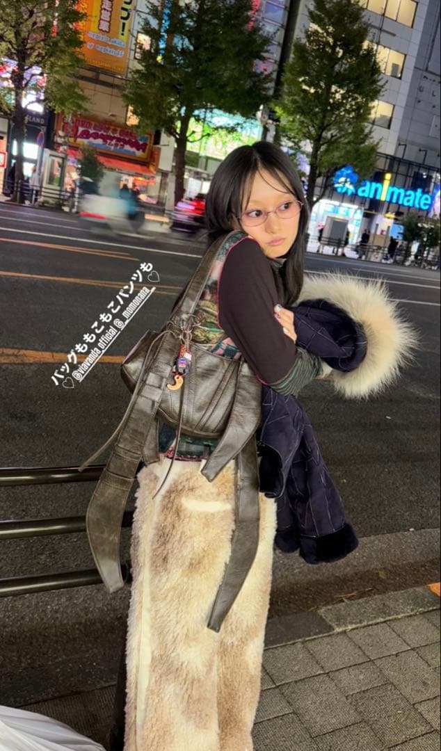 viavanda ファー　パンツ