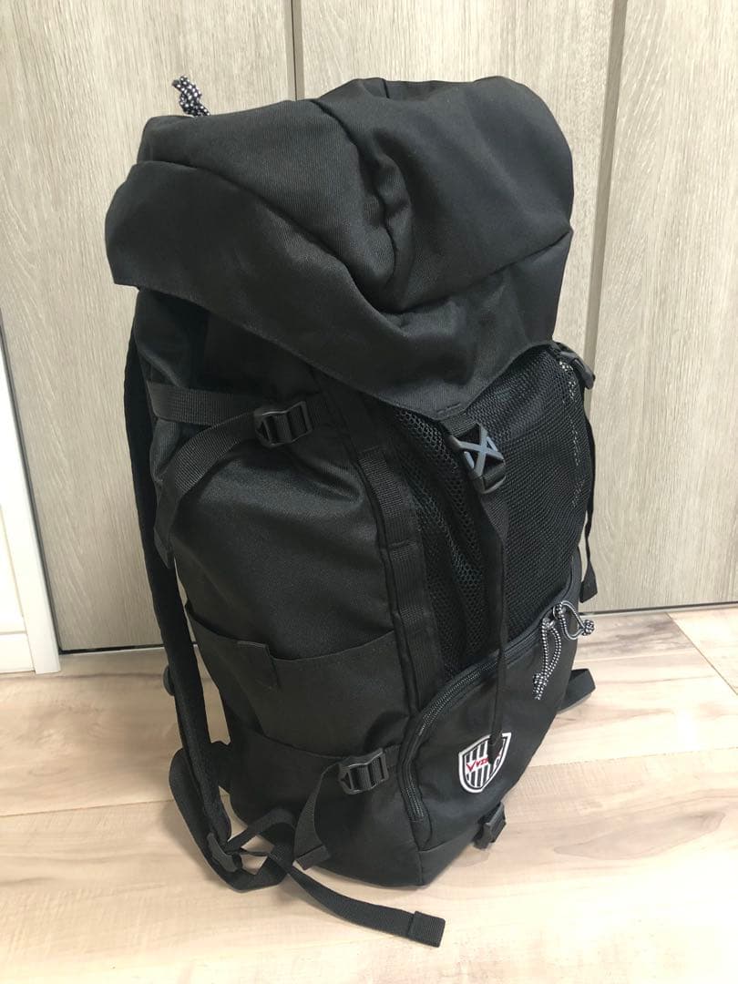 ヴィッセル神戸Asics ブラック バックパック メッシュポケット付き
