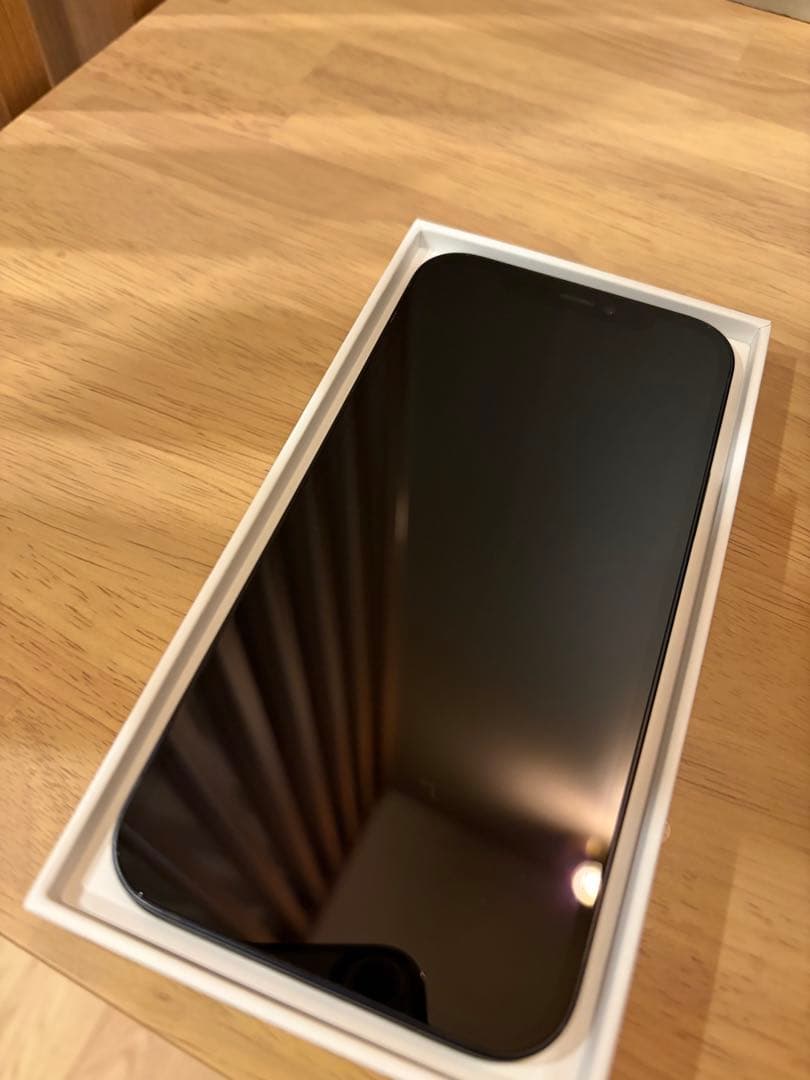 Apple iPhone 12 ブラック 本体　SIMフリー