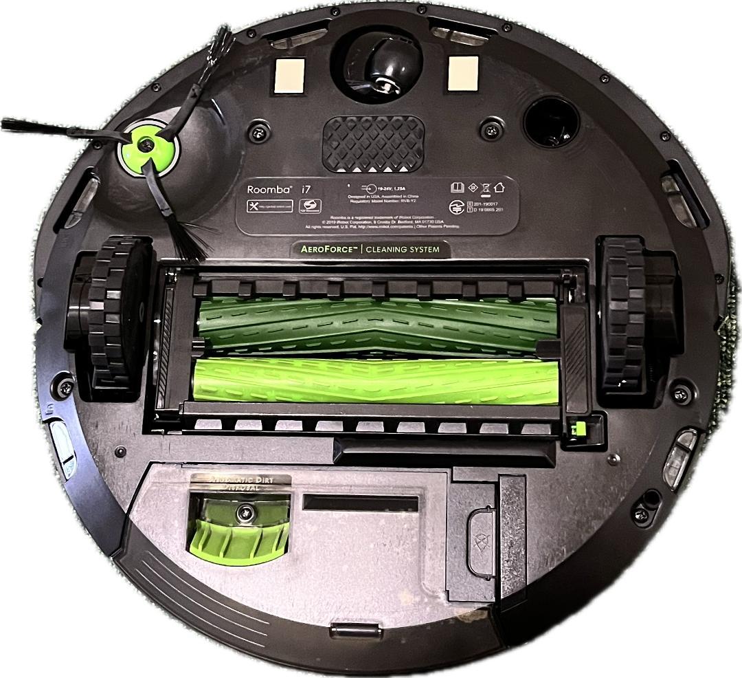 ルンバi7+ アイロボット自動ゴミ収集機付き＋交換用パーツセット(新品)