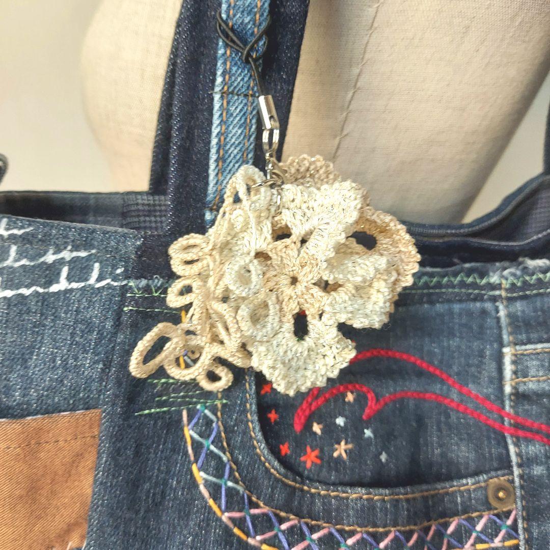 刺繍デニムバック　No.663　デニムリメイク　刺繍バック　丸いバック
