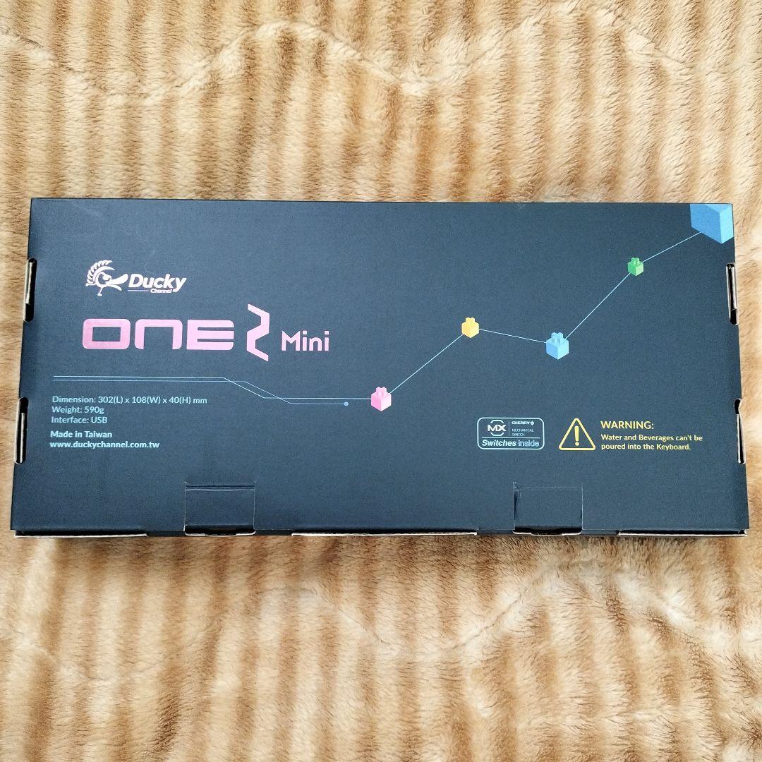 Ducky One 2 Mini 60% ゲーミングキーボード赤軸（ピンク軸）