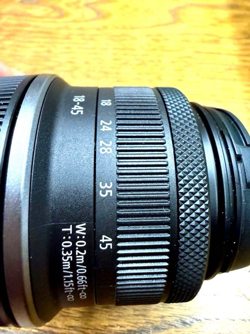 【極美品】Canon EOS R100 レンズキット★ショット数1000枚以下