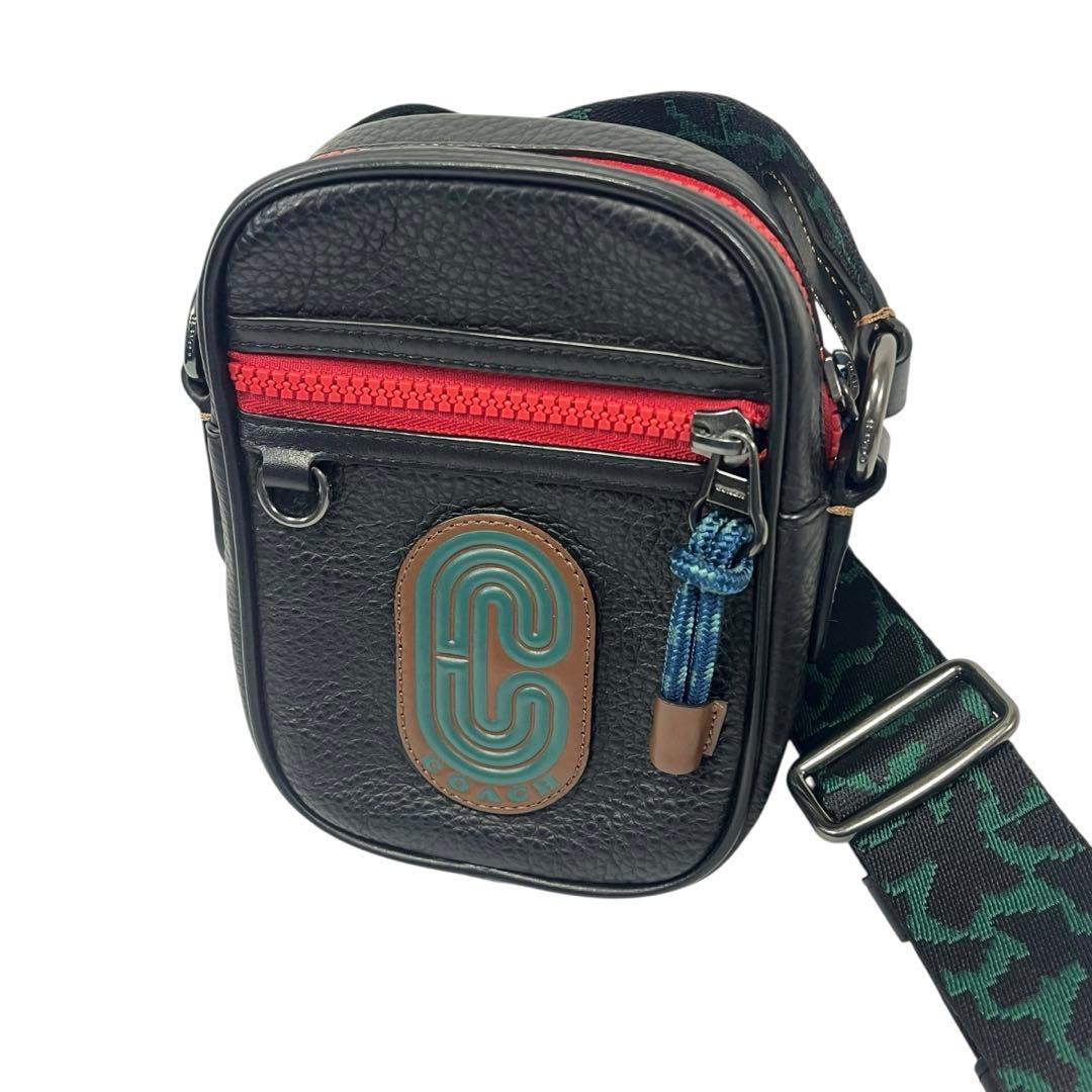 COACH コーチ　クロスボディ　ショルダーバッグ