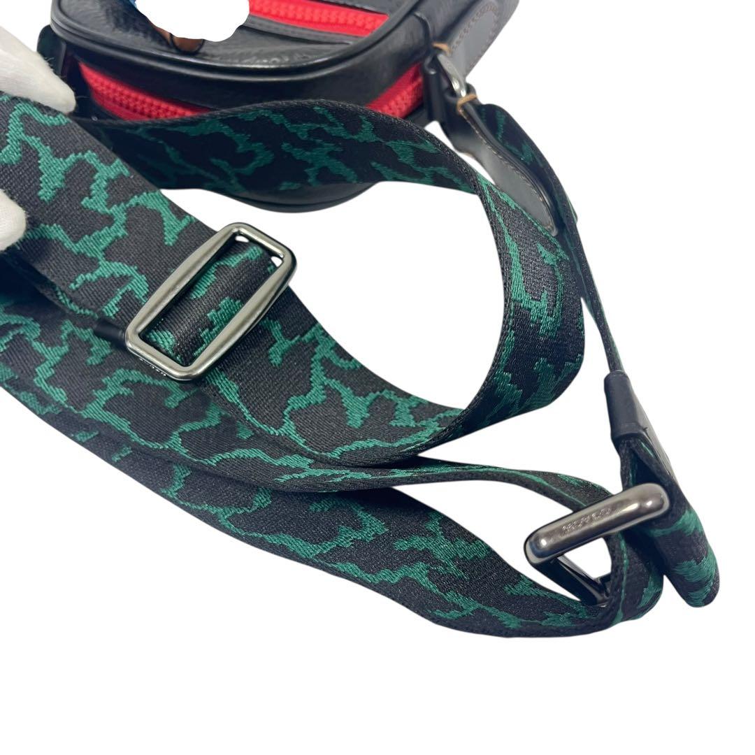 COACH コーチ　クロスボディ　ショルダーバッグ