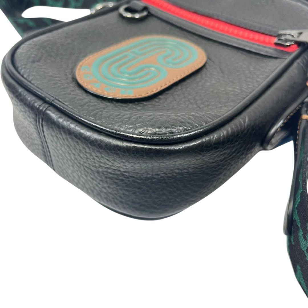 COACH コーチ　クロスボディ　ショルダーバッグ