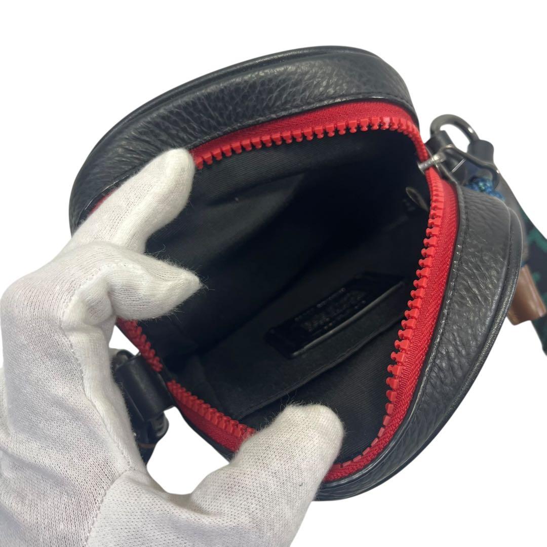 COACH コーチ　クロスボディ　ショルダーバッグ