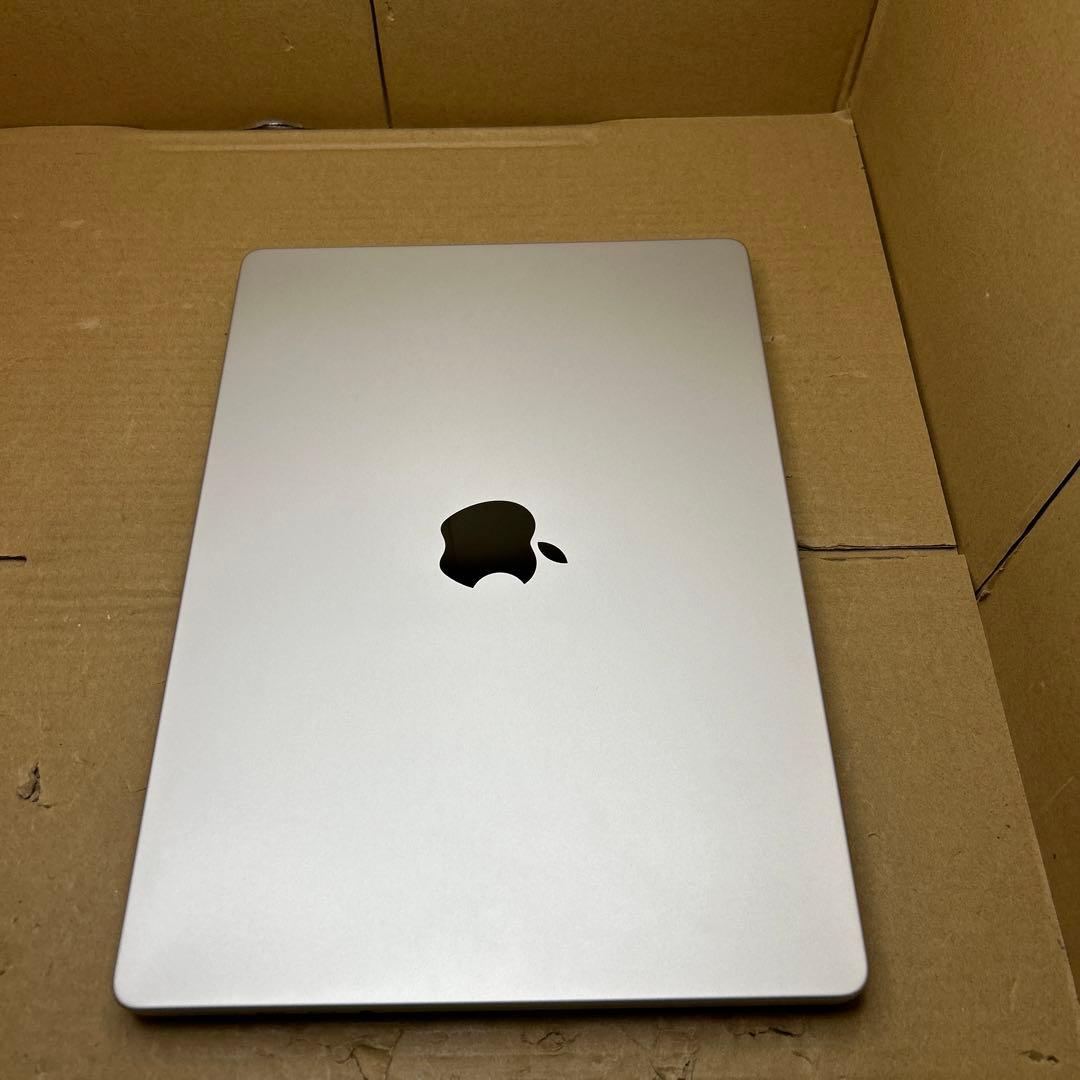 Apple MacBook Pro M1 2021 14インチ　16GB