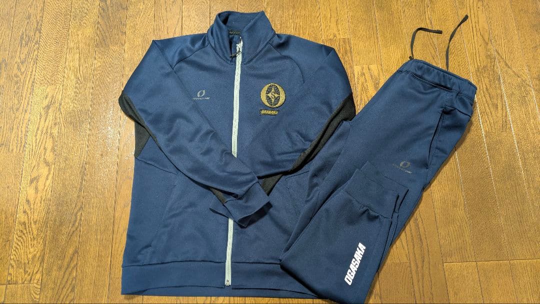 オガサカ　2023-2024モデル　ジャージ上下セット　Mサイズ　中古