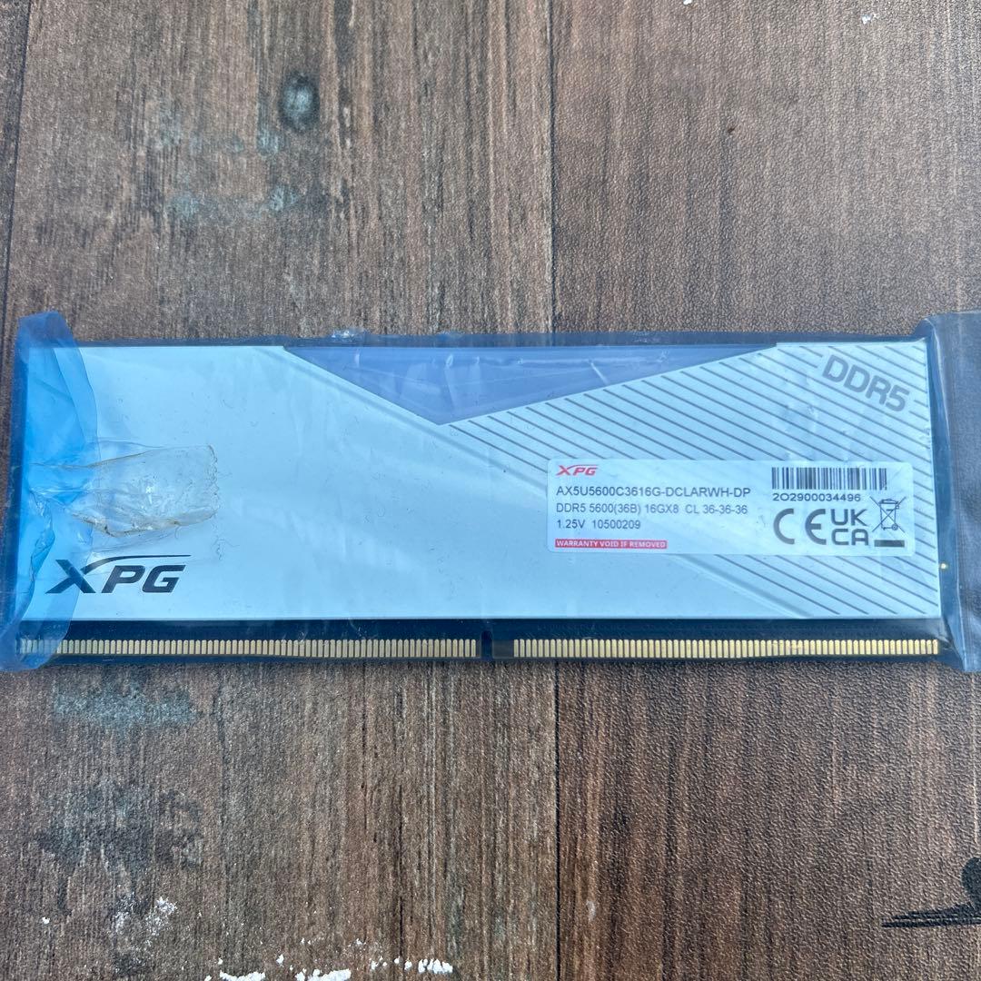 メモリー XPG DDR5 16GB DDR5-5600(PC5-44800)