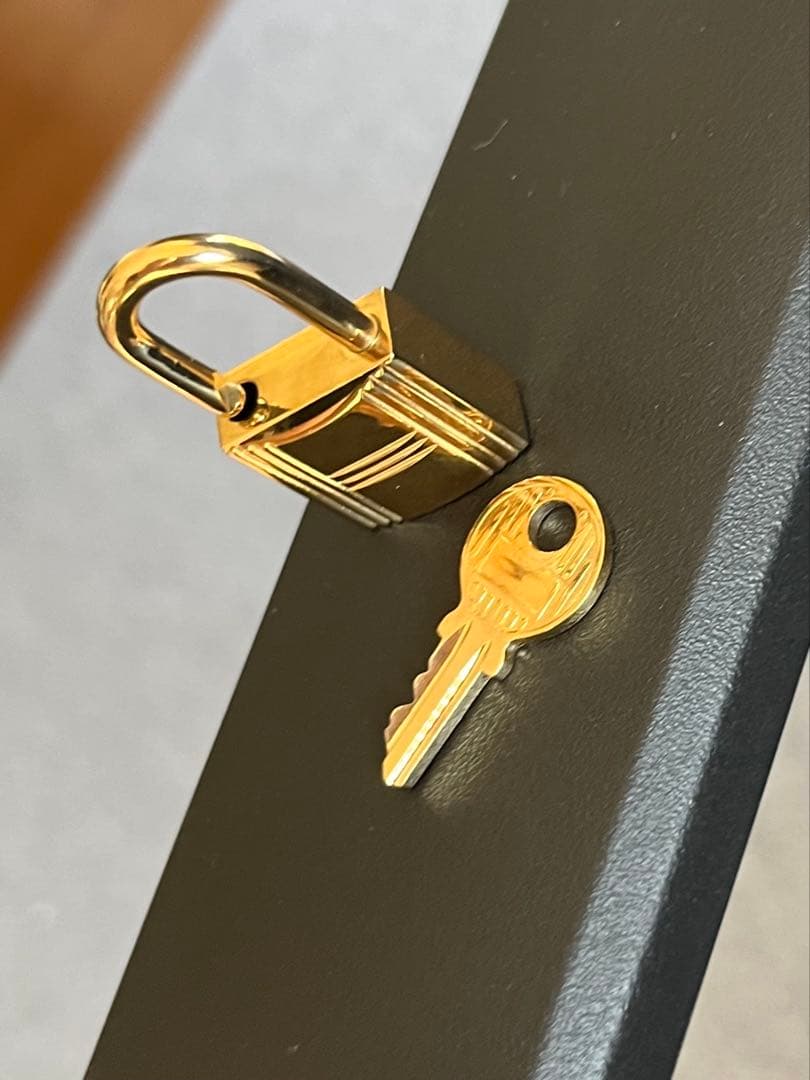 HERMES エルメス カデナ ゴールド 鍵付き パドロック　南京錠