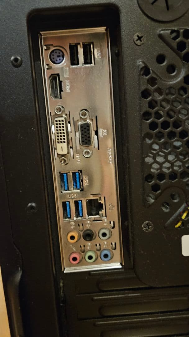 レイン 静音 BTOパソコン Corei5 4440 SSD HDD構成