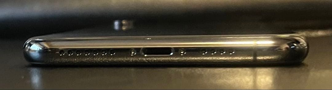 新品同様 iPhone XS Max SIMフリー 256G