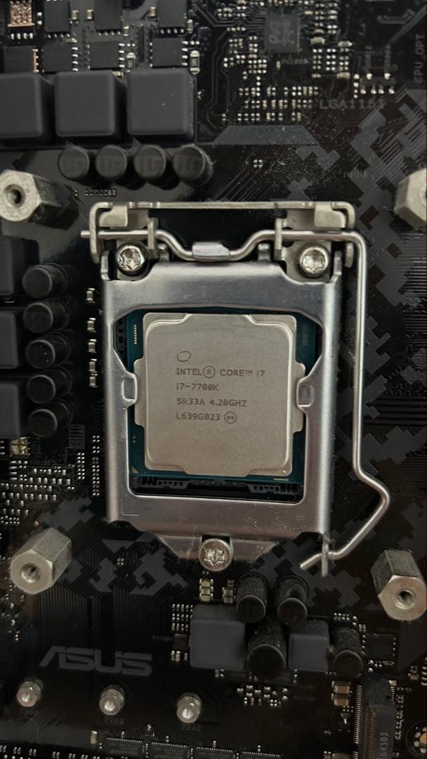 マザーボード ASUS Z270 i7-7700k DDR4 32GB