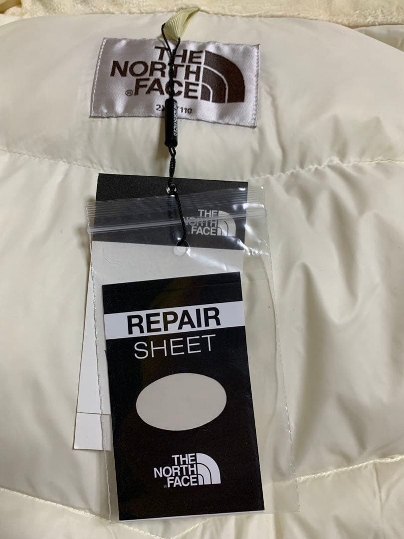 ミ*ガ様 WHITELABEL ネオフリーダウン　クリーム色　2XL