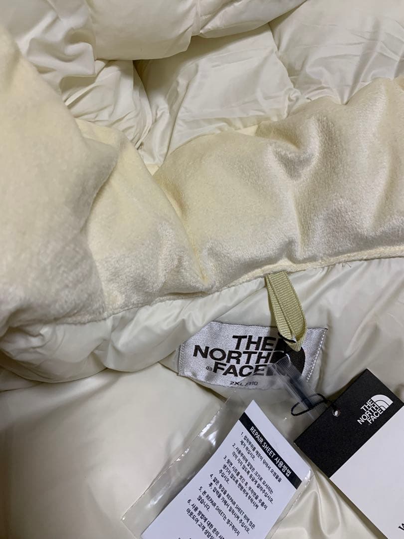 ミ*ガ様 WHITELABEL ネオフリーダウン　クリーム色　2XL