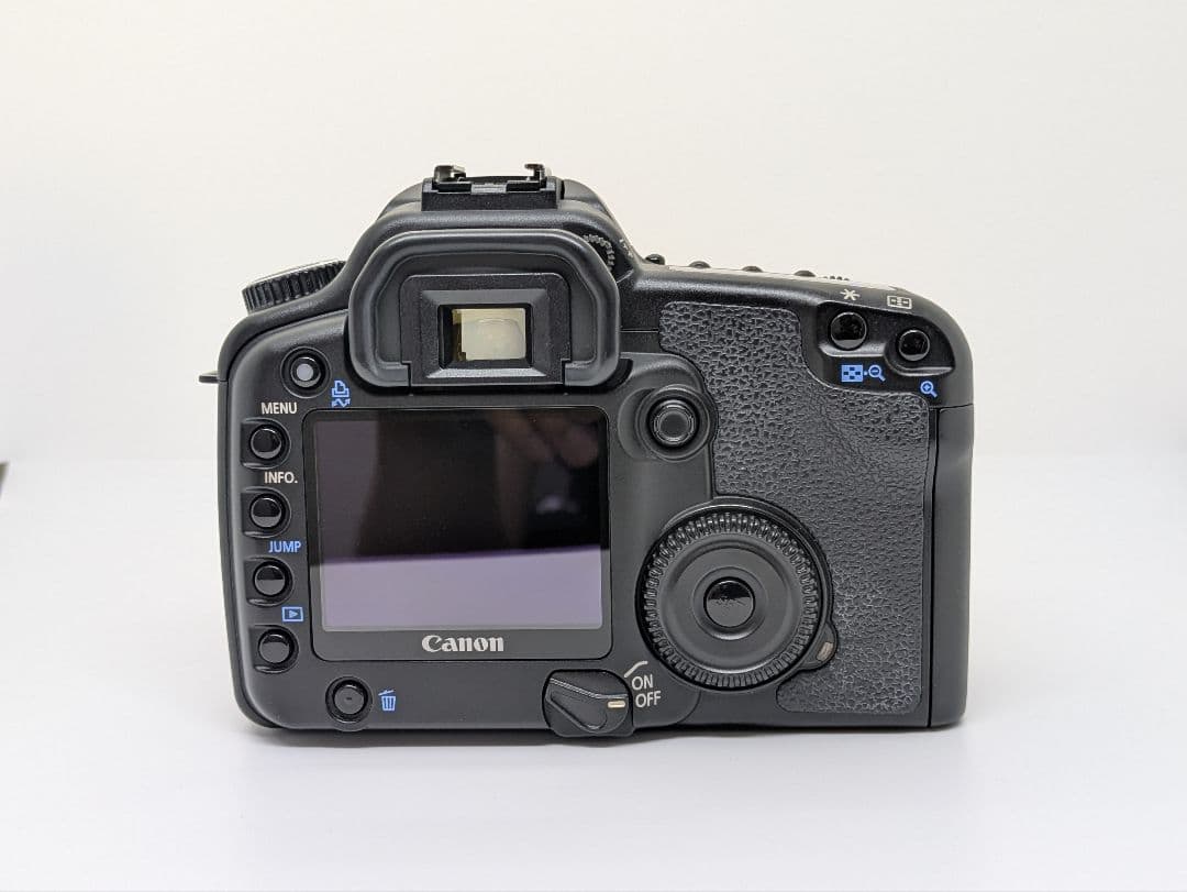 1月19日限定価格♪【大人気】Canon EOS 30D レンズキット
