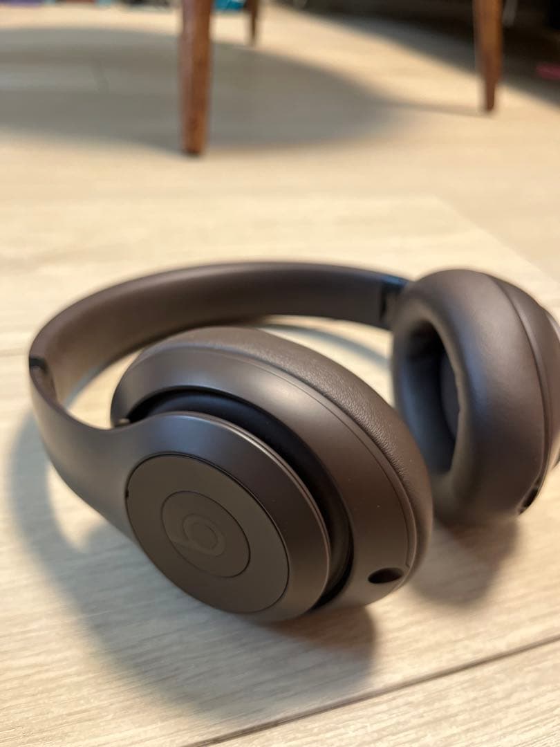 ワイヤレスヘッドホン ブラウン