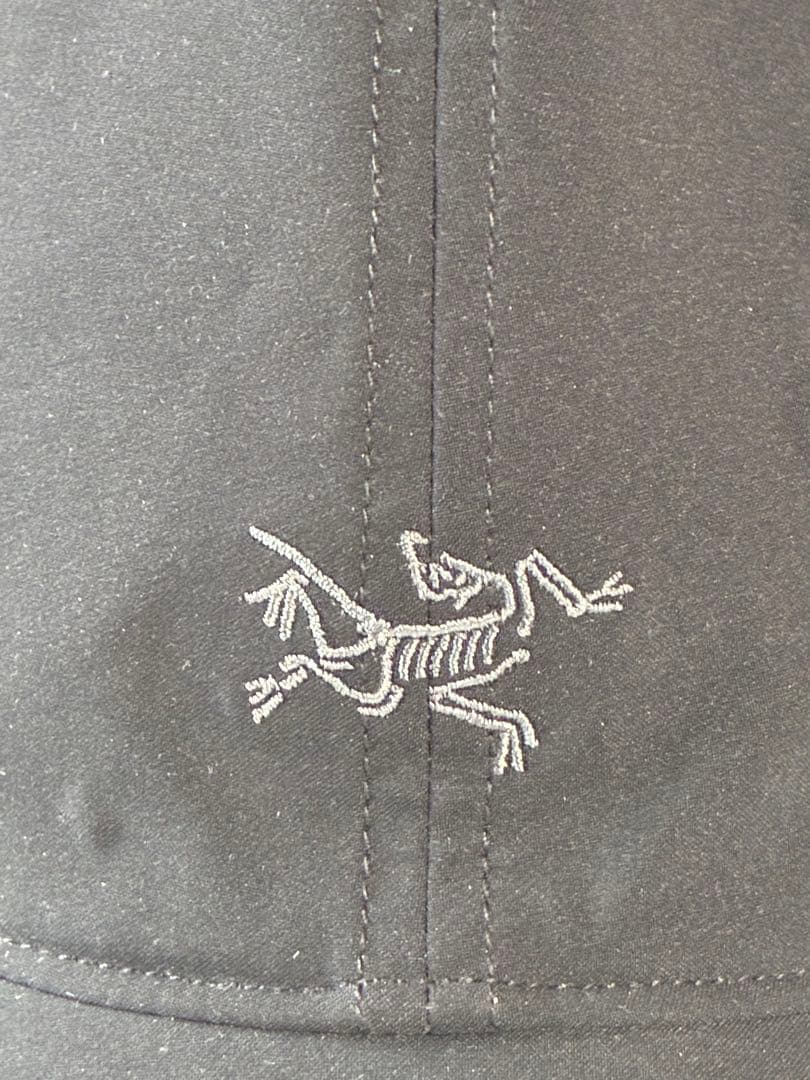 旧ロゴ！アークテリクス　スモールバードハット　small bird hat黒