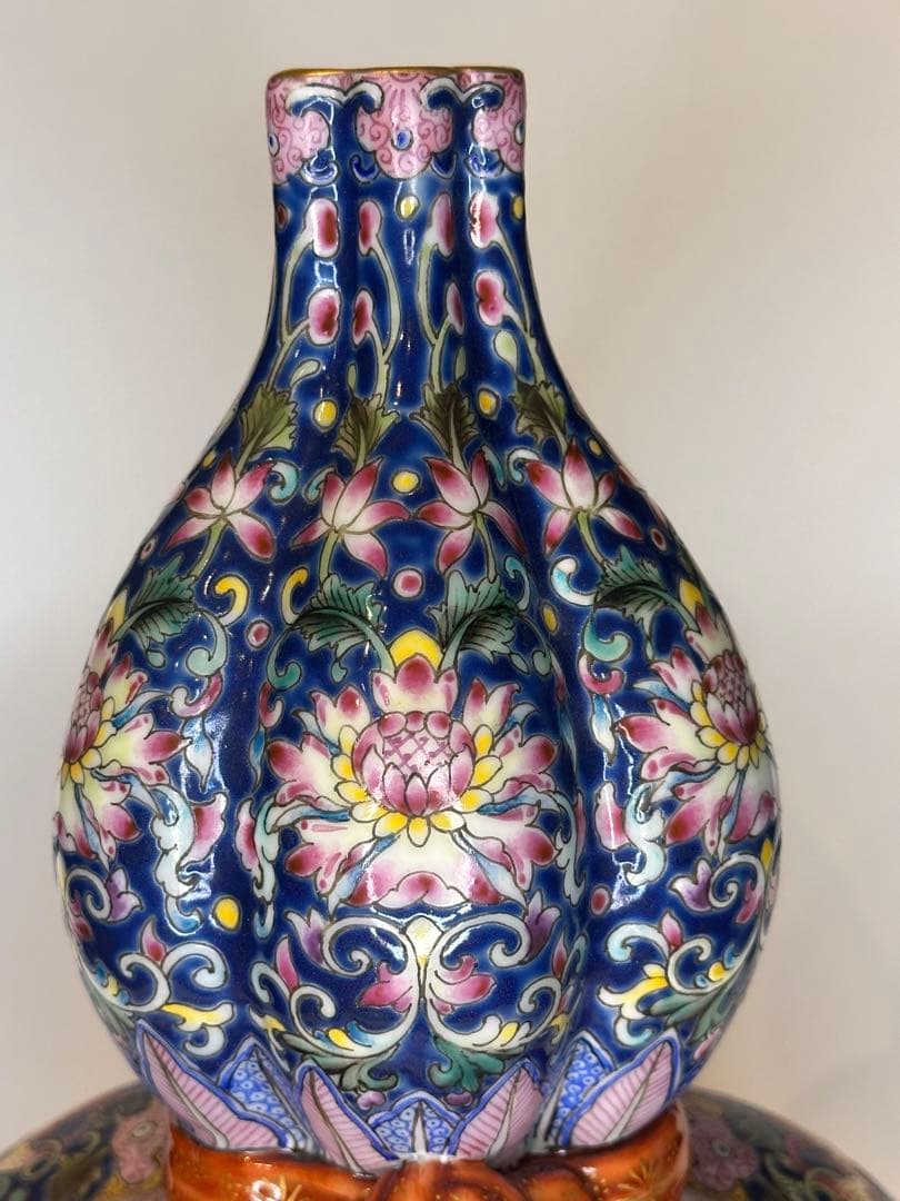中国清代 乾隆年製款 藍釉金彩 葫蘆形賞瓶（荷花・寿字吉祥紋）中国古陶磁骨董品