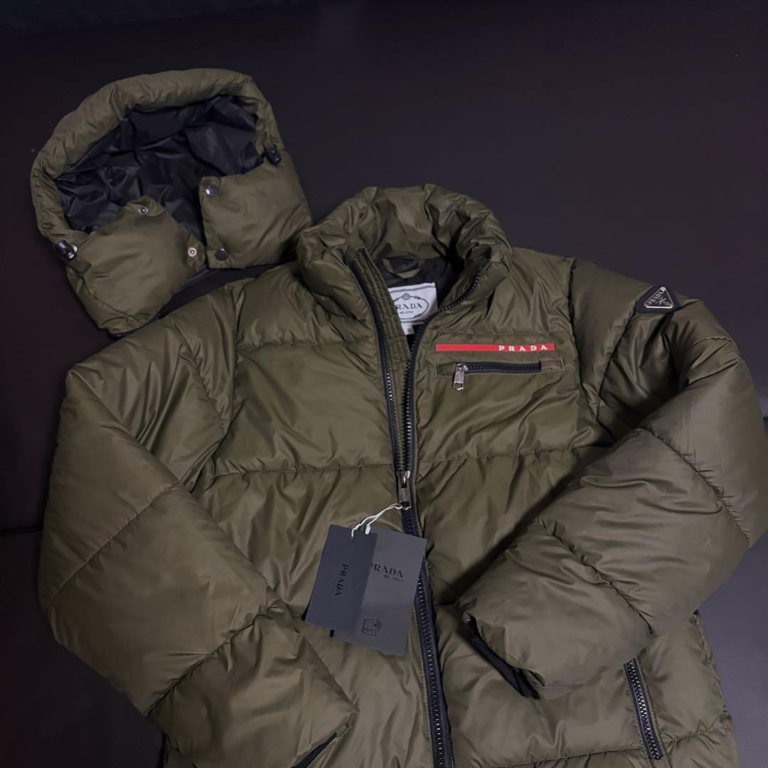 PRADA ナイロン ダウンジャケット