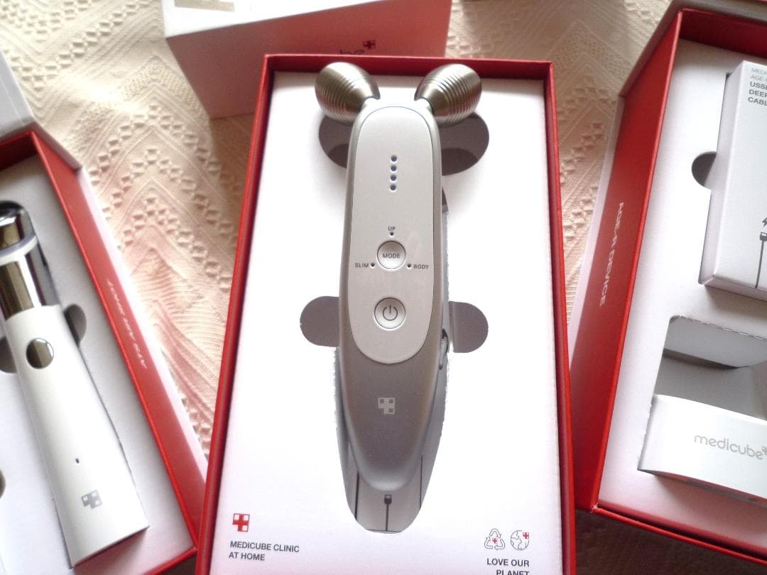 お値下！美品＊メディキューブ 美顔器3点セット＋付属品＋ジェルUSED品ハリ毛穴