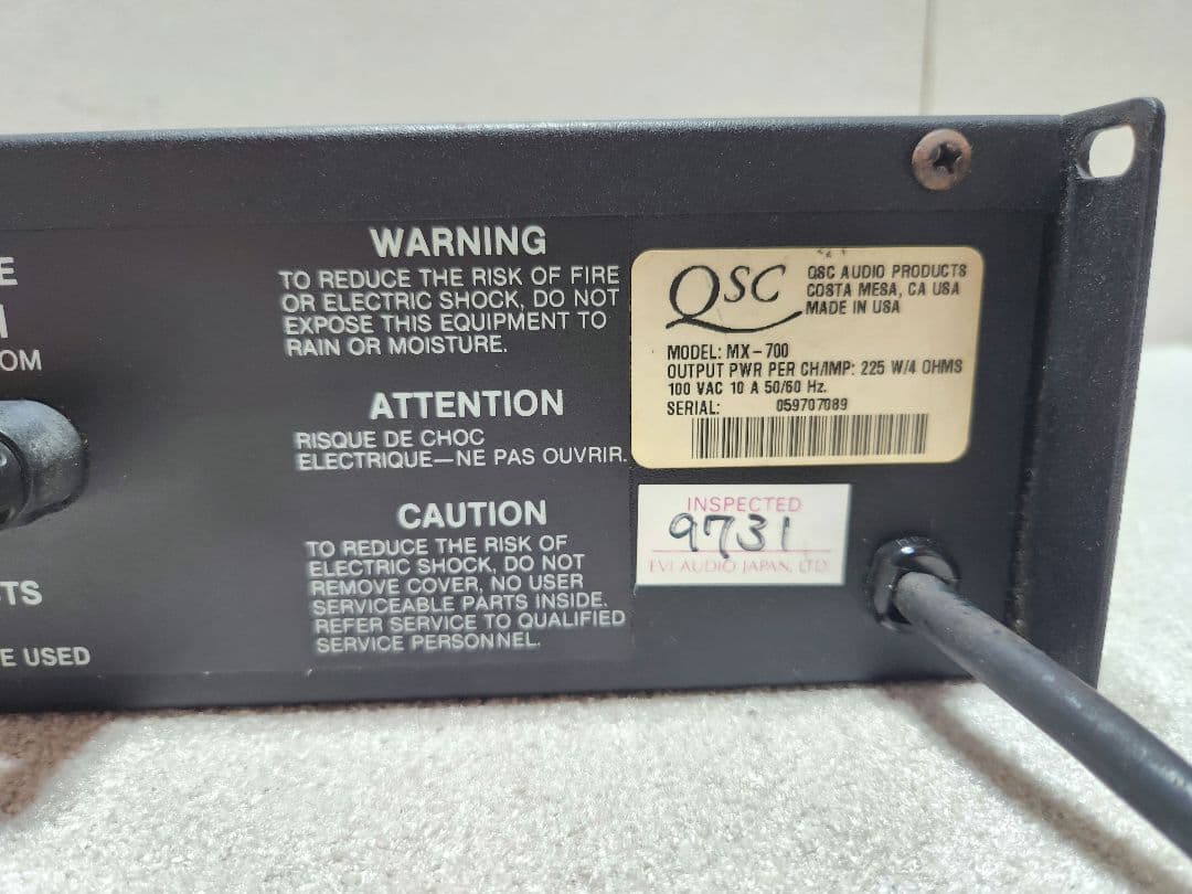 通電のみ QSC MX 700 プロ用 ステレオ アンプ 音響機器 ジャンク扱い