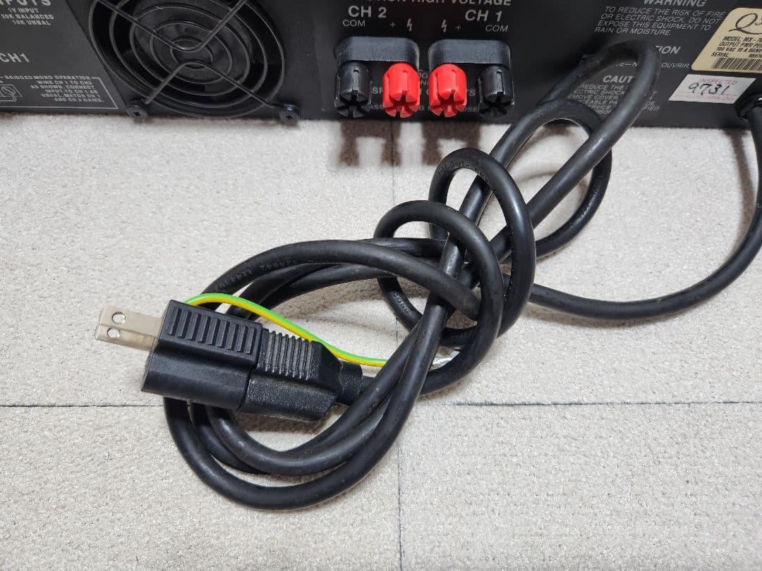 通電のみ QSC MX 700 プロ用 ステレオ アンプ 音響機器 ジャンク扱い