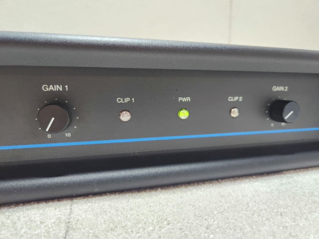 通電のみ QSC MX 700 プロ用 ステレオ アンプ 音響機器 ジャンク扱い