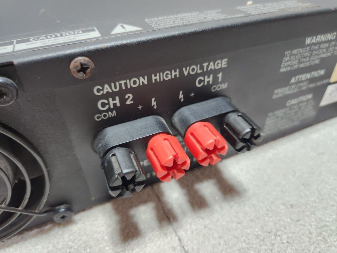 通電のみ QSC MX 700 プロ用 ステレオ アンプ 音響機器 ジャンク扱い