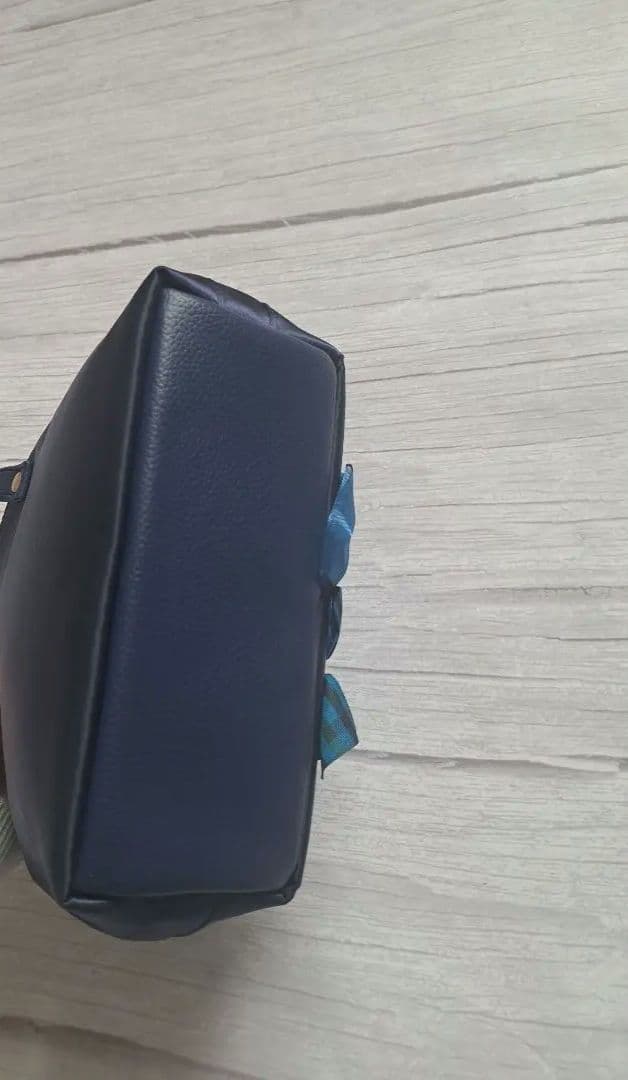 【新品未使用】ファミリア　Bibiy コラボミニバッグ　ネイビー