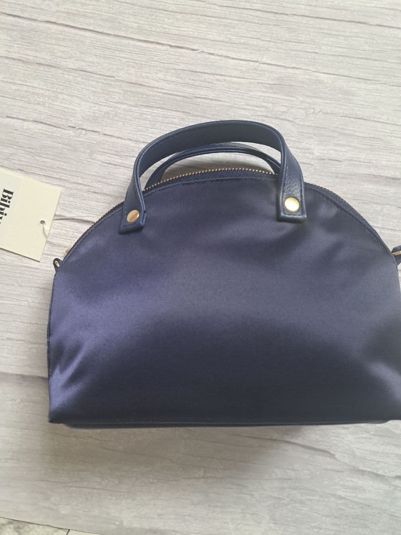 【新品未使用】ファミリア　Bibiy コラボミニバッグ　ネイビー